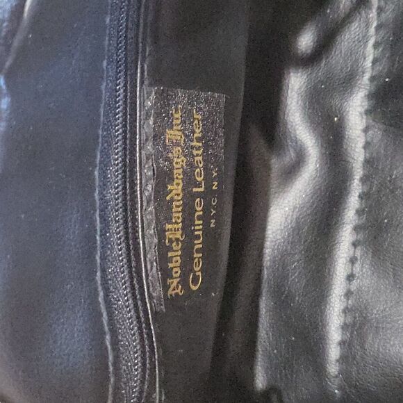 Vintage  Noble Handbag Inc - Picture 4 of 4